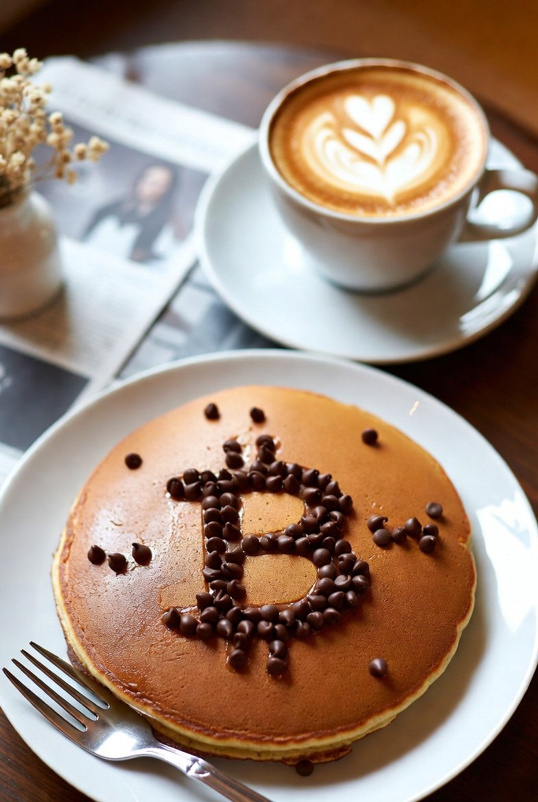 BitcoinStacker tweet media