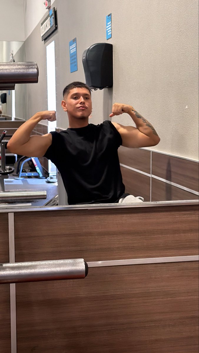 Jjessenavarro0's tweet image. Yup 😈 #gym #latino #LA