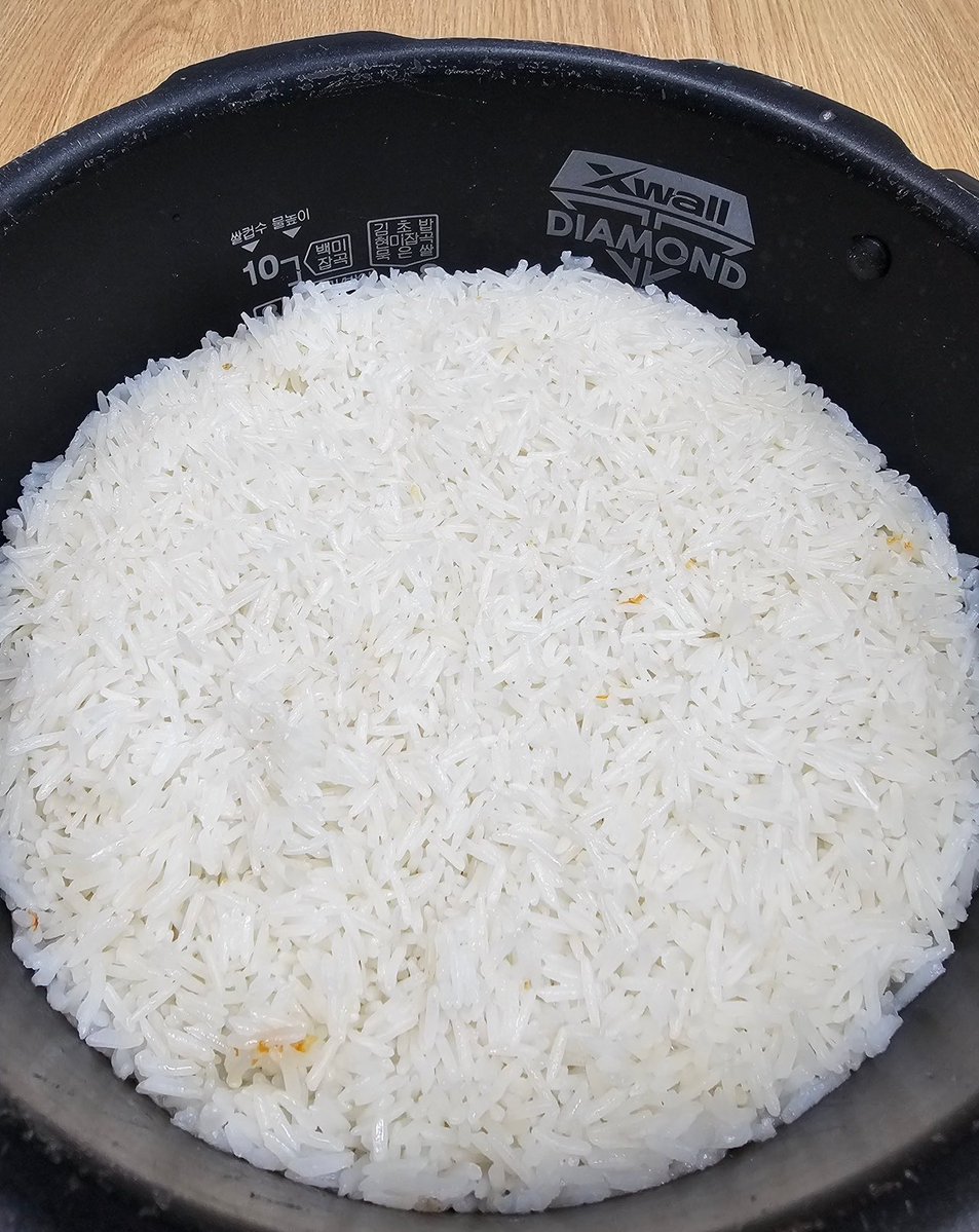 Peace Ighodaro💛 tweet media