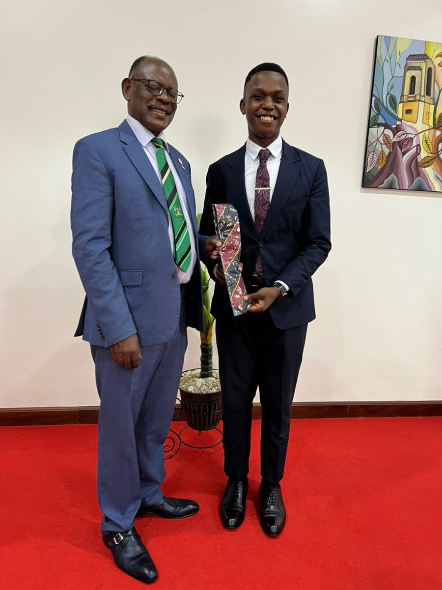 ProfNawangwe's tweet photo. This morning I have received Mr. Mutatiina Travis Muhwezi, the newly elected Guild Speaker of Makerere University. We have held a cordial discussion on student leadership at Makerere and how this can be scaled to benefit the entire Country. https://t.co/rJql9PwVIB