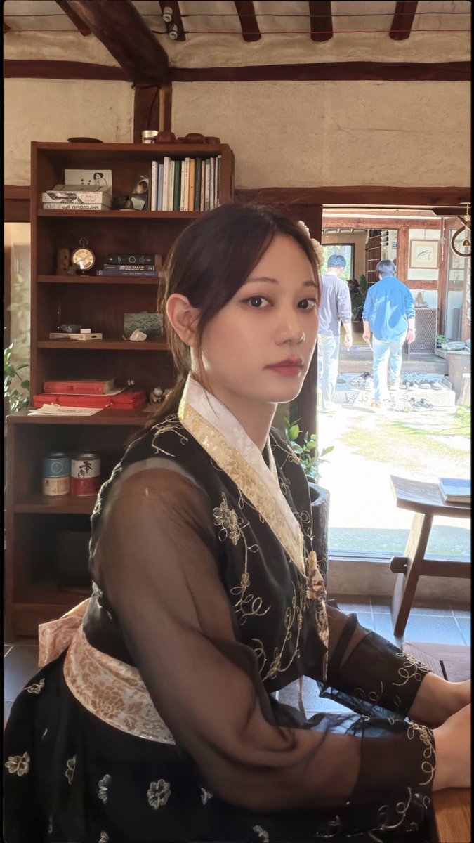 임다비 tweet media