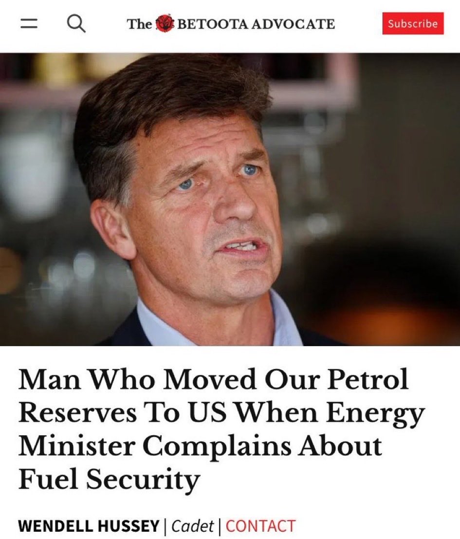 CaraMia200's tweet image. One of the most vocal bogans booing #WTC at #ANZAC commemoration, unmasked as a neo-nazi unable to articulate why he interupted the solemn occasion.
You gave comfort to these thugs @AngusTaylorMP. 

Alternative PM?
Not fit to lead #OneNation, clown! 🤡🤡

#auspol  #LNPleftovers