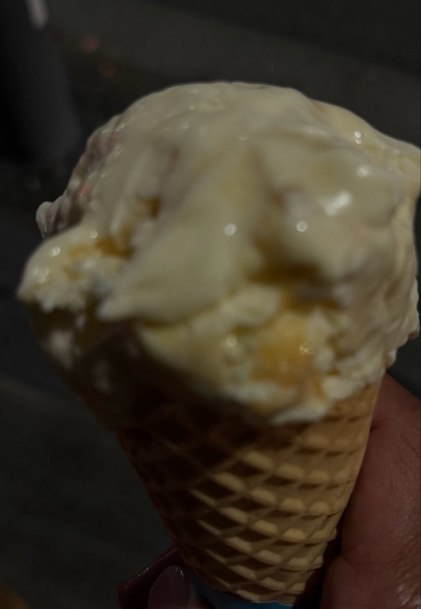 masa198858's tweet image. （Day7）QueensTown

再び女王様の街へ👑
とりあえず食べたかったものを爆食😋

ほんでトイレがイケてる！

#TravelDiary
#BucketList
#WanderOften
#OnTheRoad
#QueensTown
#ホーキーポーキー