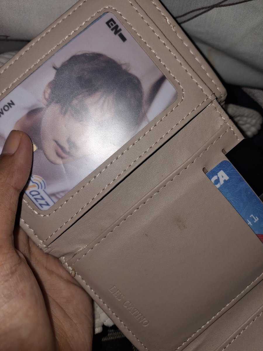 inid1n1's tweet image. Hehehe ga sabar mau jajan
#flazz #bca #enhypen #jungwon #engene