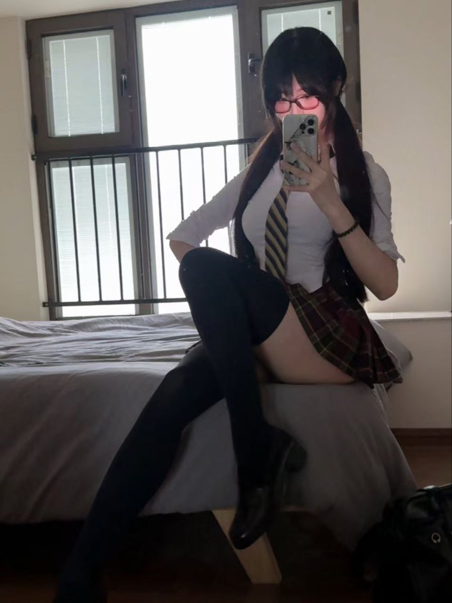 g_espejo's tweet photo. 都不乖，都不肯叫妈妈， 那来叫老师。

#mtf #药娘 #男娘 #伪娘 #ts #女装 #跨性别 https://t.co/ClYYVADeju