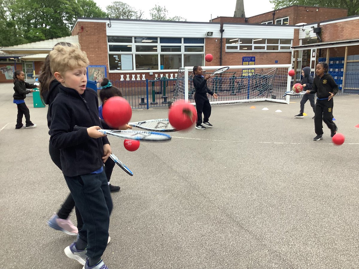 AbbeyPrimary's tweet image. #y2 are working on their skill of sending a ball to a target #PE