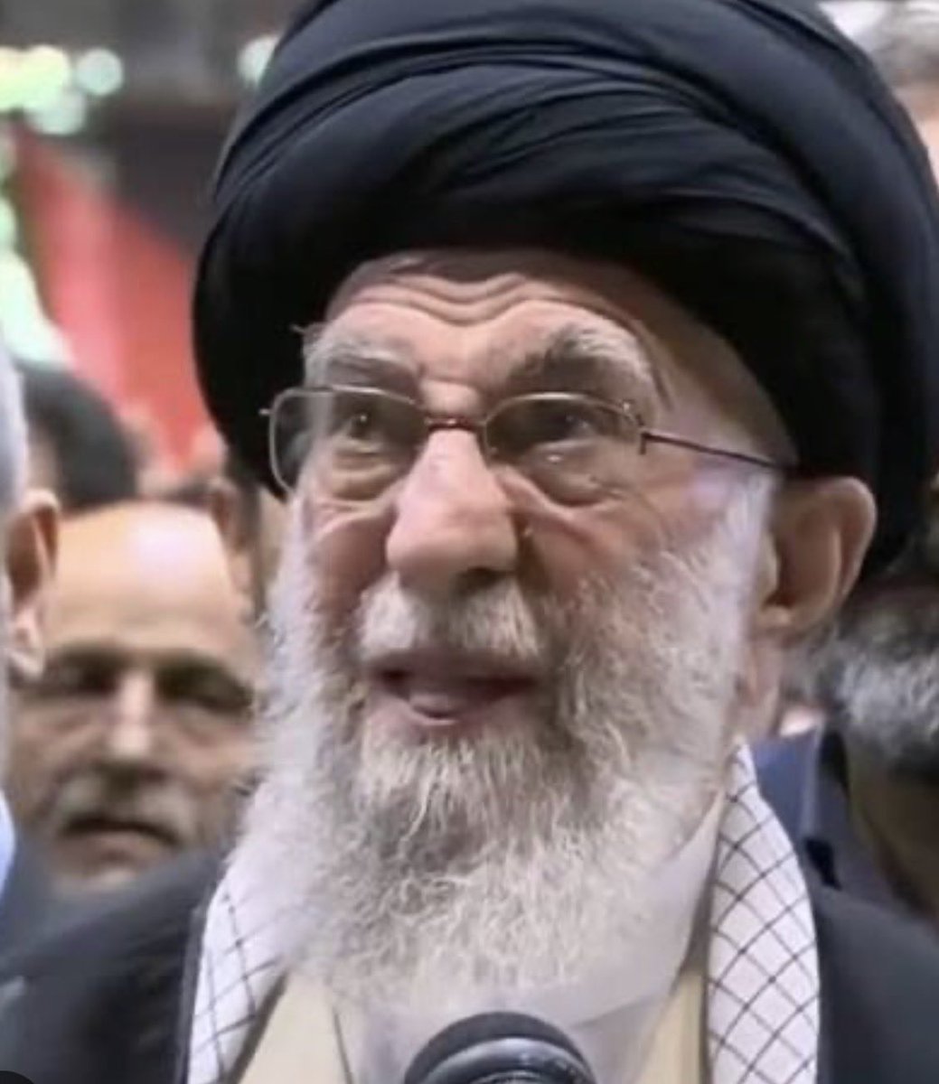 امام زین العابدین بیمار 😉 tweet media