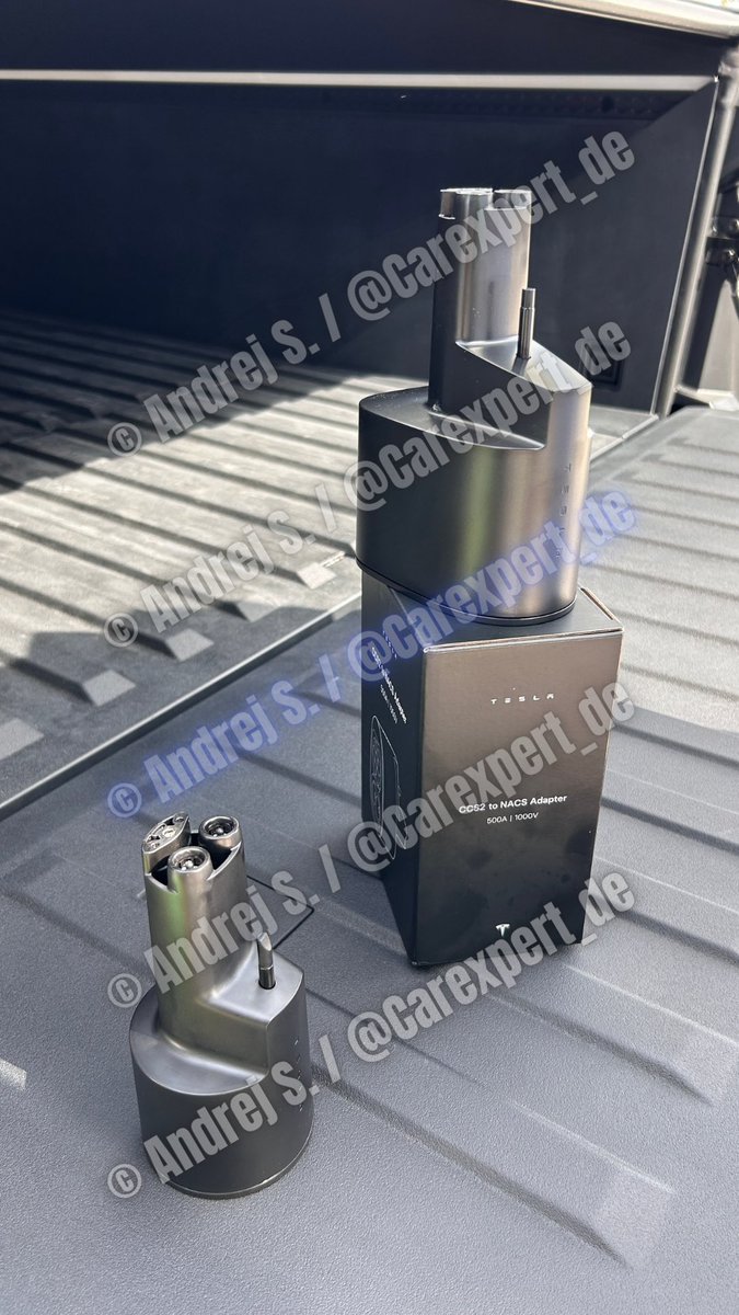 carexpert_de's tweet image. Here’s the bomb @Tesla &amp;amp; @TeslaCharging dropped into the EV charging market, other OEMs are afraid of!  The first official CCS2–NACS charging adapter! #NACS Tesla owners will finally be able to use their vehicles everywhere in the world but for mainland #China!