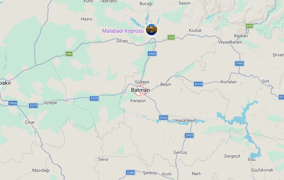 Oubliez Gotham ! La ville de Batman existe vraiment et elle se trouve dans le sud-est de la Turquie.

Fun fact : En 2008, le maire de l'époque avait même fait le buzz en menaçant de poursuivre Christopher Nolan pour avoir utilisé le nom de la ville sans permission.  
#Turquie