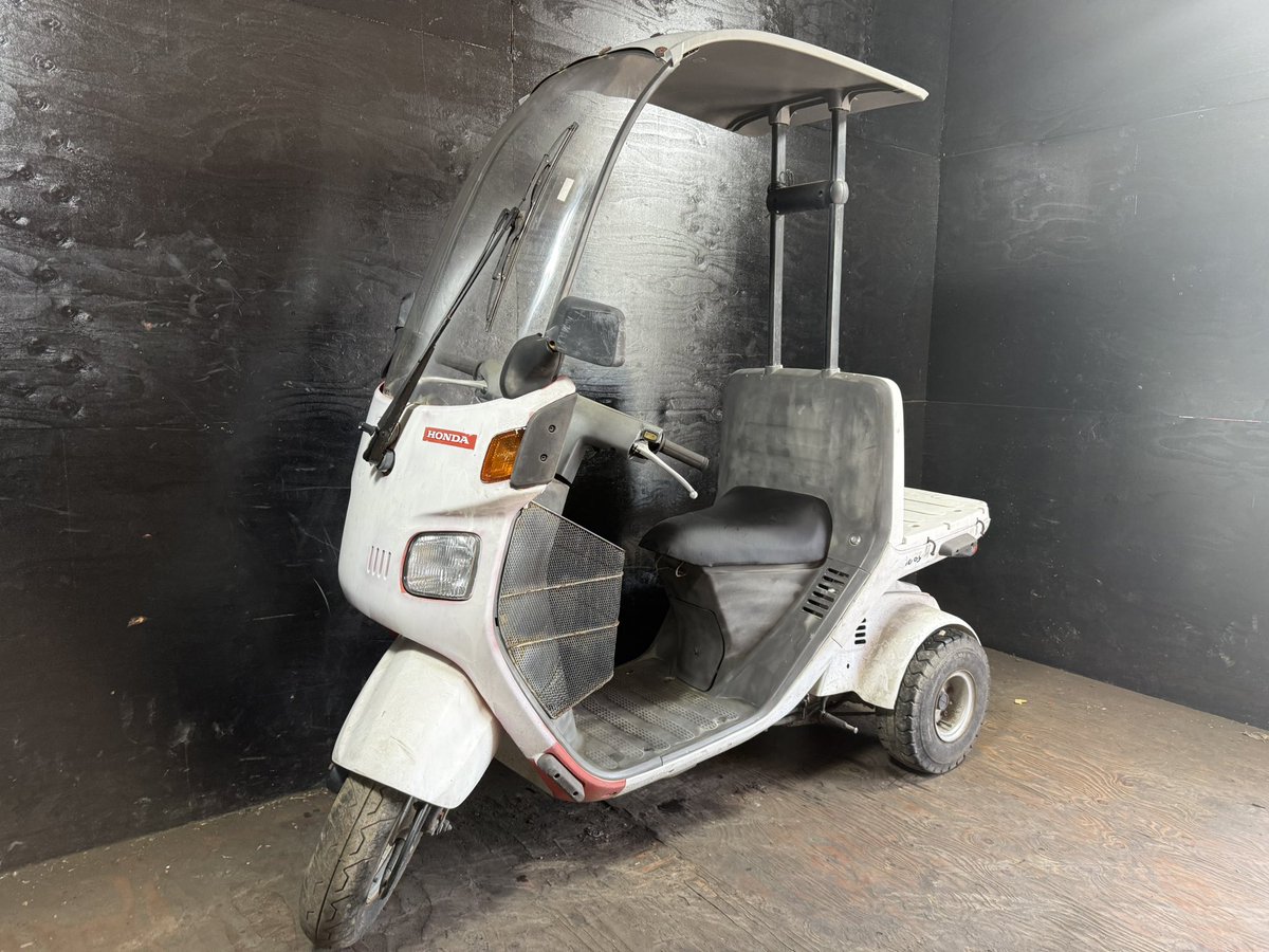 ★支払総額5.5万円★関東圏内即日配送可能！ 全車走行テスト済みです！ ホンダ ジャイロ 白 TA02 ワイパーウォッシャーOK！ 2ストのためオイル注ぎ足すだけ！ 外観良好！ 通勤、通学に♪ 08042433H ホンダ ジャイロ2 白 人気のジャイロ！ 2ストのためオイル