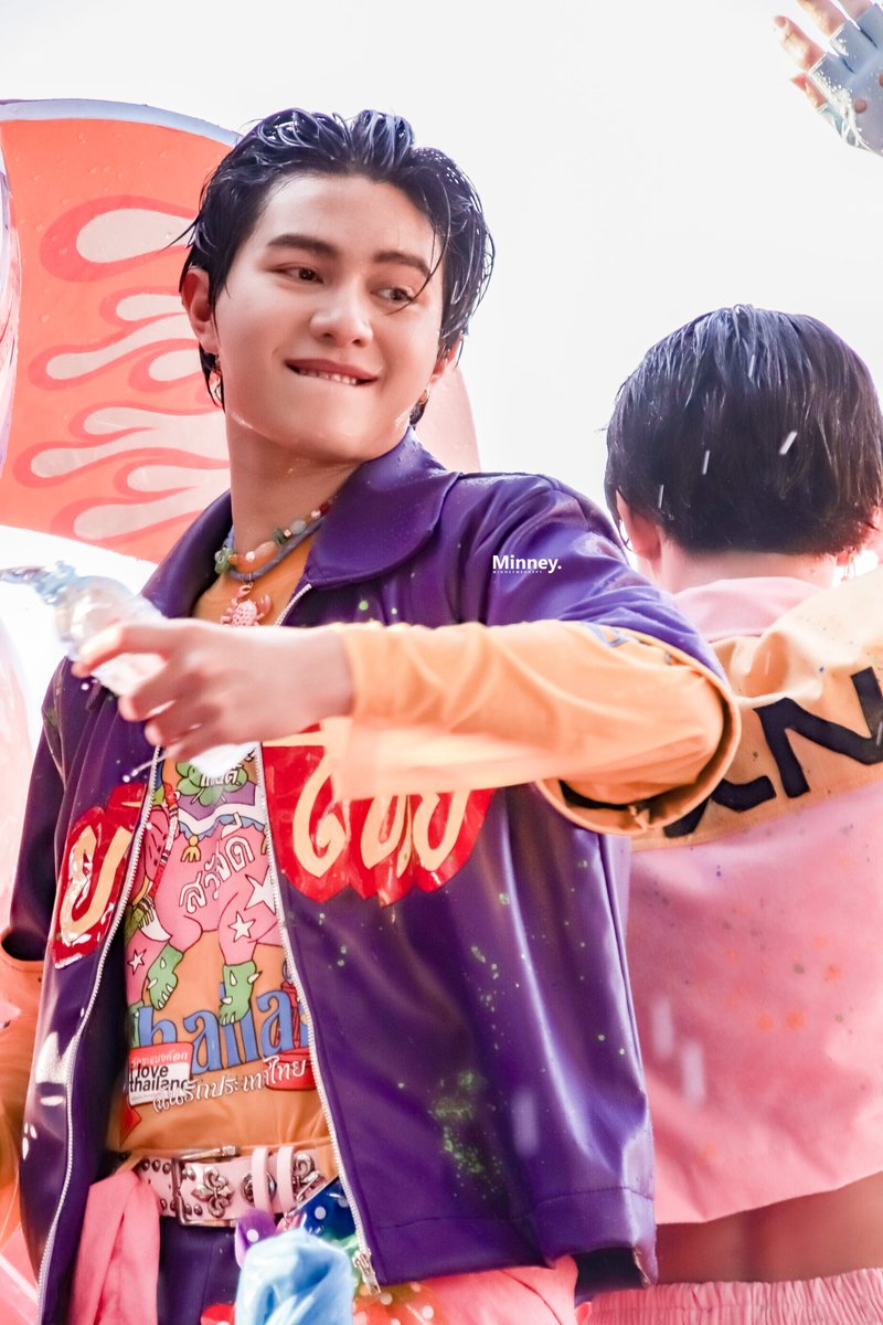 Minneymehappy_'s tweet image. ══✿══╡°˖✧𝕎𝕚𝕝𝕝𝕚𝕒𝕞✧˖°╞══✿══

— 260413 I 🔫 @Williamjkp1 🐶🎸
#KingPowerSongkran2026 ✨
#SuperFluid2026xLYKN 🫧
#Williamjkp 🐺 #LYKN