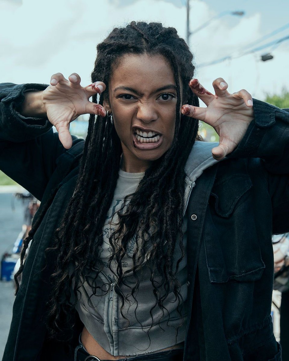 ele 𝜗𝜚 the boys s5 tweet media