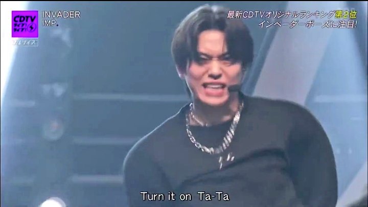 LAETATUS_SUM's tweet image. 鼻つまんで片手を上げるポーズがどうしてもシンクロの潜水前みたいに見えて(*_*;💦
しかし踊りながら随所で表情キメるってのも大変!!
#CDTV #IMPꓸ #INVADER #影山拓也