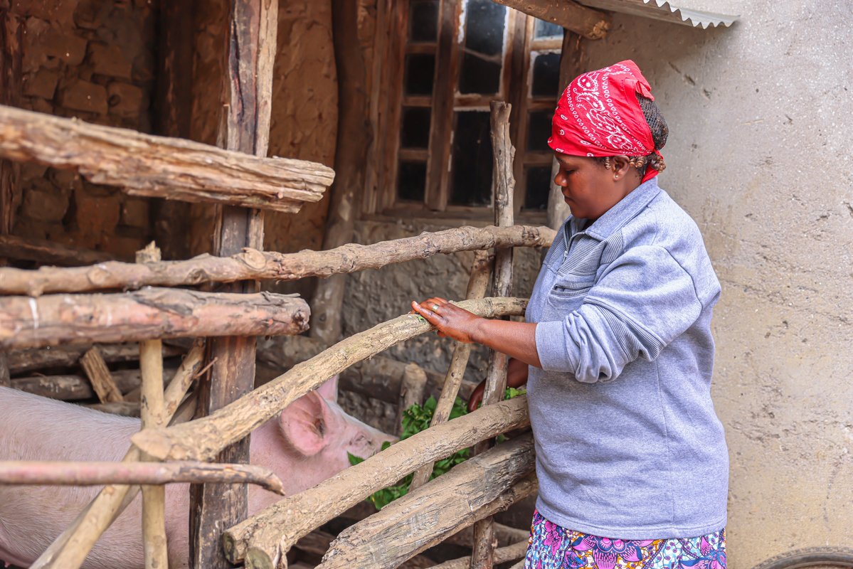 soscvrwanda's tweet image. From conflict to collaboration, Elizabeth and Emmanuel are now focused on what matters most the wellbeing of their #children.

With support from @soscvrwanda , their firstborn transitioned from living on the streets. 

Read the full story below,
🔗sos-rwanda.org/news/latest-ne…
