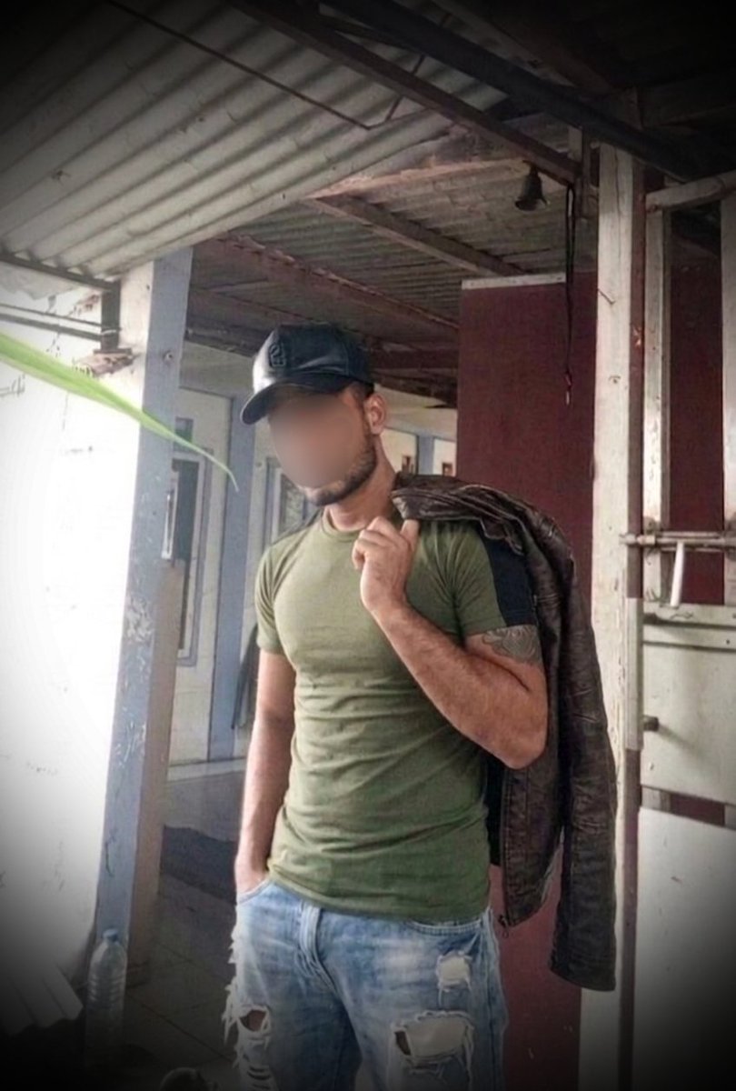 pria berjambang tweet media