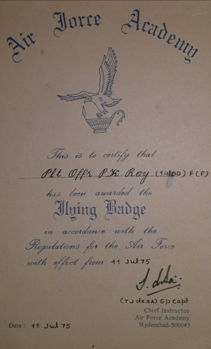 PKRoyIAF's tweet image. Happy Pilots Day to all who live above the clouds and beyond the horizon. 
After 40 years as a helicopter pilot in @IAF_MCC I know flying is not just a profession - it is discipline, courage and passion.
Proud to be part of this fraternity. Happy landings always.
#IAF 
#AIRFORCE