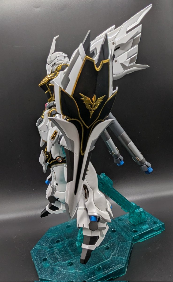 マルフ tweet media