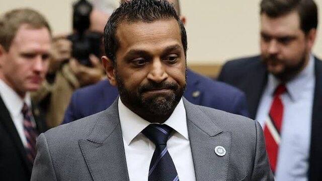 sahartv_balkan's tweet image. 🔴 #Politico: Direktor #FBI-a je sljedeći na listi za otkaz u Trumpovoj vladi

Novinska agencija Politico prenosi:
🔹 Pritisak oko pozicije Patela raste, a jedan zvaničnik, koji je želio ostati anoniman, izjavio je da bi vrijeme koje će Patel provesti na ovoj funkciji moglo biti