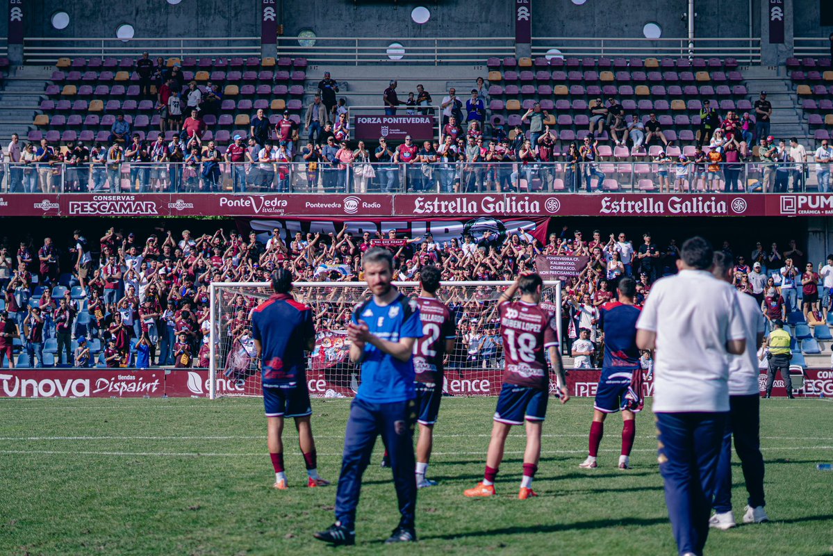 Pontevedra CF 🦴 tweet media