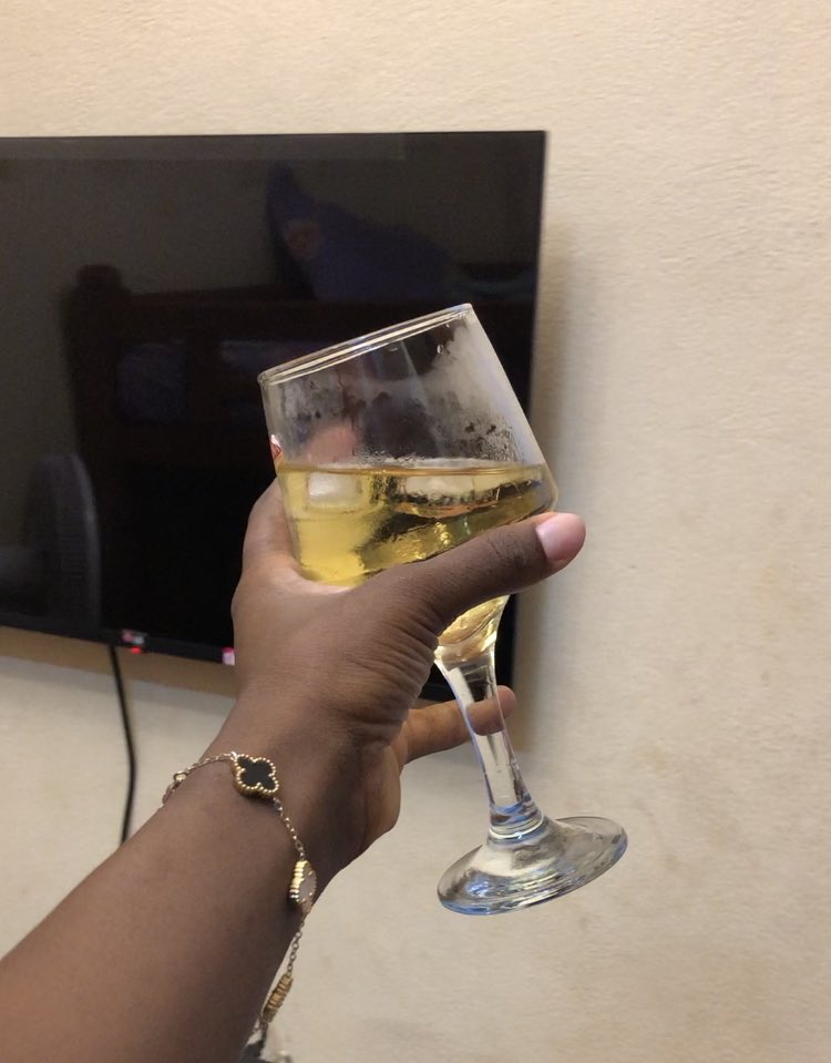 𝑅𝑒𝑑_𝑃𝑎𝑛𝑑𝑎🐼❤️🇨🇲 tweet media