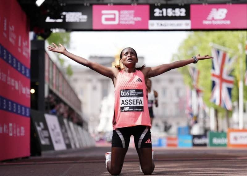 bura09092632's tweet image. አትሌት ትዕግሥት አሰፋ የለንደን ማራቶንን አሸነፈች
*******************

በተጠባቂው የሴቶች ለንደን ማራቶን ውድድር አትሌት ትዕግሥት አሰፋ ለተከታታይ ጊዜ አሸንፋለች። 

#EBC #londonmarathon