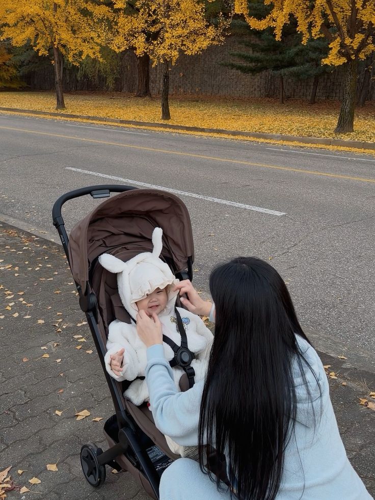 nocted_'s tweet photo. Agenda hari ini jalan jalan sore sama mama dan Calistaa! https://t.co/09mOK7MGv8
