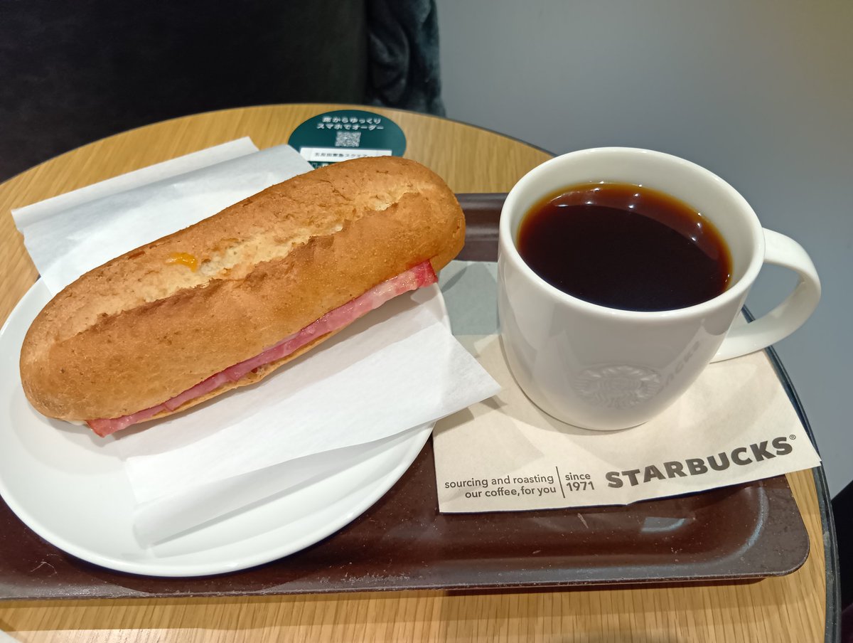 sat5_avanti's tweet image. 今日はWeight Training🏋️
→ Martial Arts → Core Training...
ランチは #スターバックス
豆はスマトラ☕
Training後は🍺呑んで...
バジルチーズの鯵フライ(&amp;amp;納豆)😋
“ほうれん草の胡麻和え”被った🤣
再び #Starbucks にて
ブルーベリースコーン
&amp;amp; パイクプレイス ロースト☕🥰
#コーヒーのある暮らし