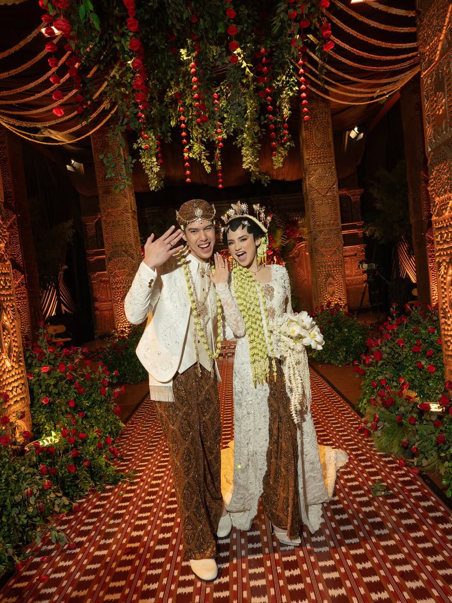 𝐭𝐢𝐤𝐚𝜗ৎ tweet media