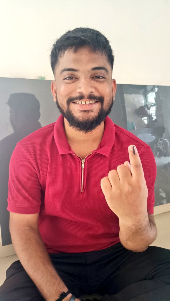 SumitUmak's tweet photo. Election is pillar of democracy, and this time this pillar needs to be shaken

I voted 

#GujaratMunicipalElection https://t.co/Vq1JNUTN8C