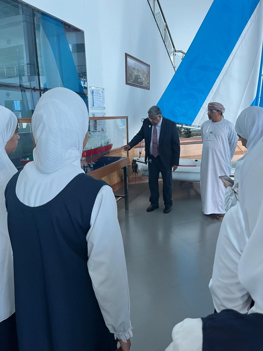 IMCOofficial's tweet photo. IMCO welcomed 30 students from Nafeesah bint Al Hassan Secondary School - Saham. The visit began with an overview of the University, followed by an introduction to academic programs and facilities. Students then enjoyed a guided campus tour, exploring simulators &amp; learning spaces https://t.co/QhXlWbTlAB
