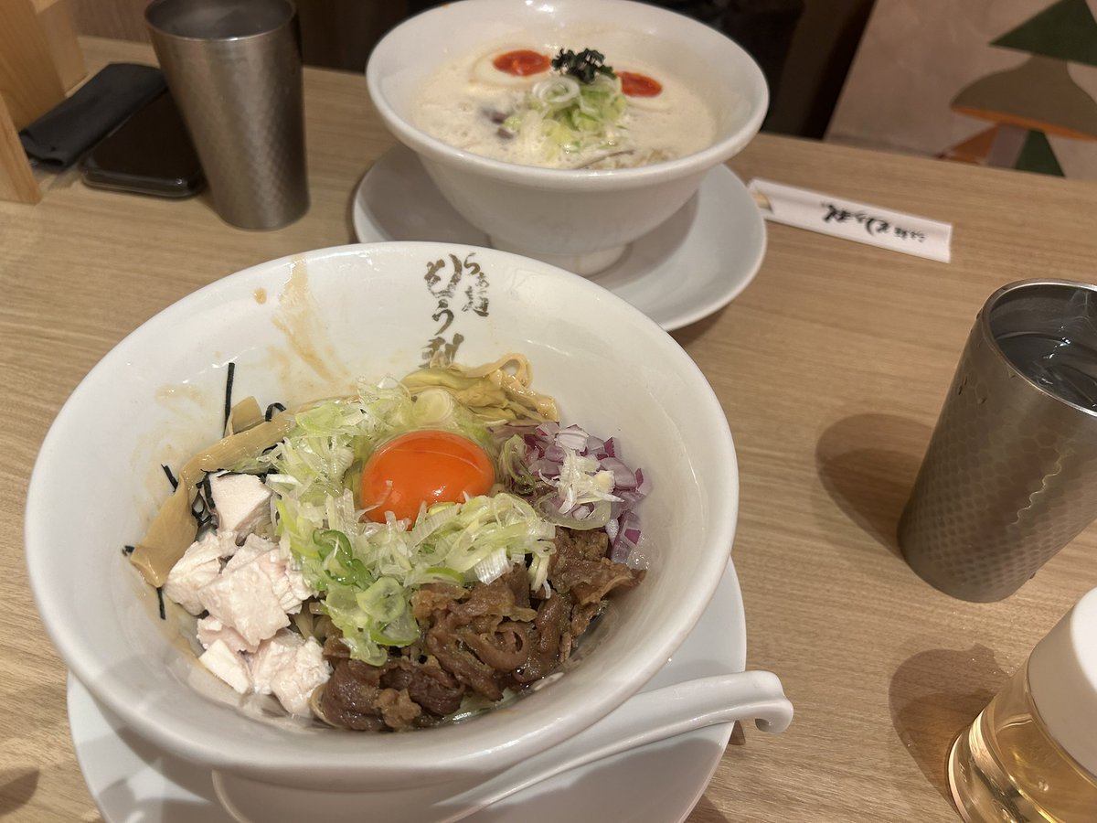 めろいがー tweet media