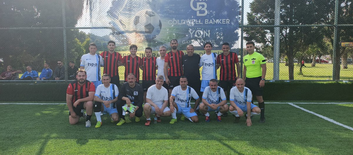 IzmirNhaber's tweet photo. İAOSB – GİMAS maçı nefes kesti: Çağdaş Gezer’den hat-trick!
https://t.co/3s9XIFLUSx
#gimas #iaosb #futbolturnuvası https://t.co/CeFmI34nGb