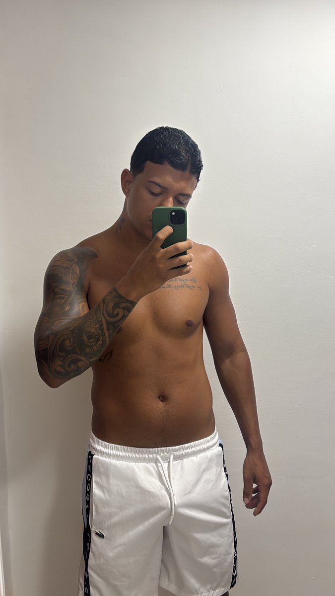 Lobo mau 🐺 tweet media