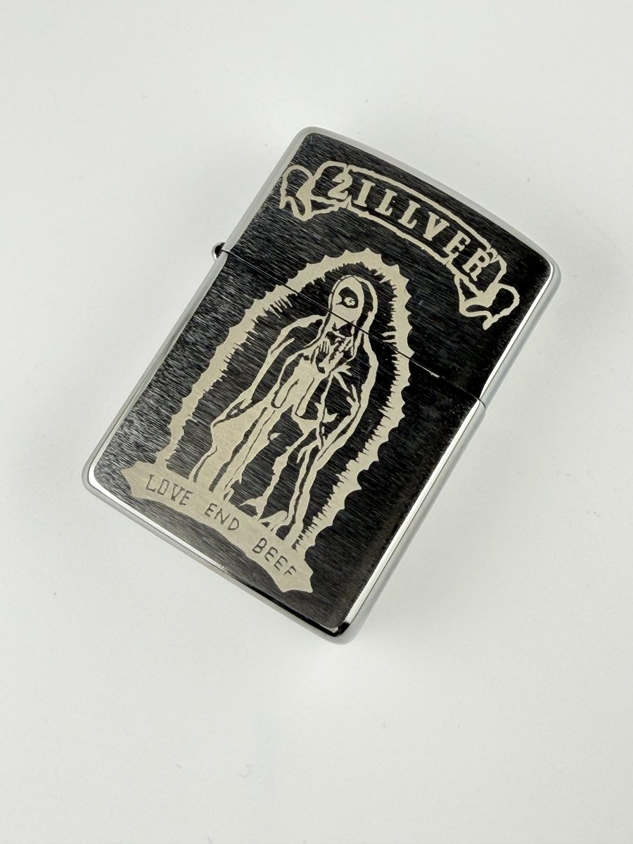 zippo_original's tweet image. 🖤 ブラックブラッシュの重厚感がたまらないZippo✨
SILVER
聖母のような神秘的な姿と「LOVE END BEEF」のメッセージ。
どこかダークでスピリチュアル、でも心に刺さるデザイン
アートピースとしても最高のカッコよさ🔥
#Zippo #ジッポ #Zippoライター #SILVER #LOVEENDBEEF #ブラックZippo