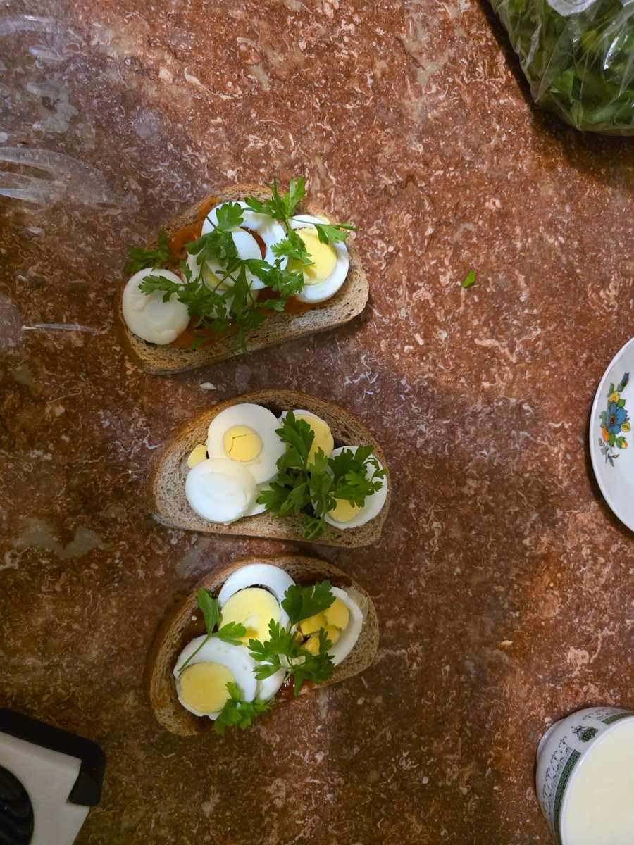 اشک پرنده tweet media