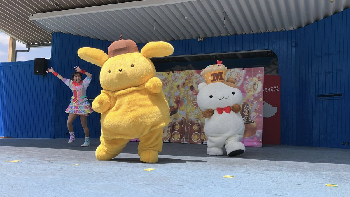 pomtaniPow's tweet photo. プリン、マフィン、お姉さんありがとう✨観客のみんなの声援も凄くて、めちゃいいショーでした✌️ https://t.co/y50vLHBqnM