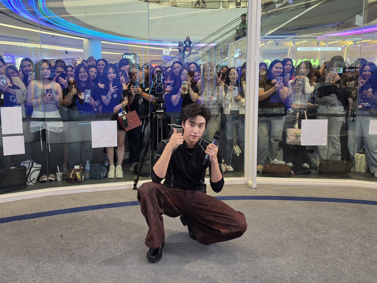 บรรยากาศความน่ารักสุดอบอุ่น “GEMINI” ขอบคุณสำหรับเสียงตอบรับและกำลังใจจากทุกคนที่มาสนุกกันกับ TMC LIVE Special ที่ TMC LIVE STUDIO ชั้น 4 Siam Paragon น้าาาา ❤️

#TMCLIVExGEMINI
#ThailandMusicCountdown
#TrueCJCreations