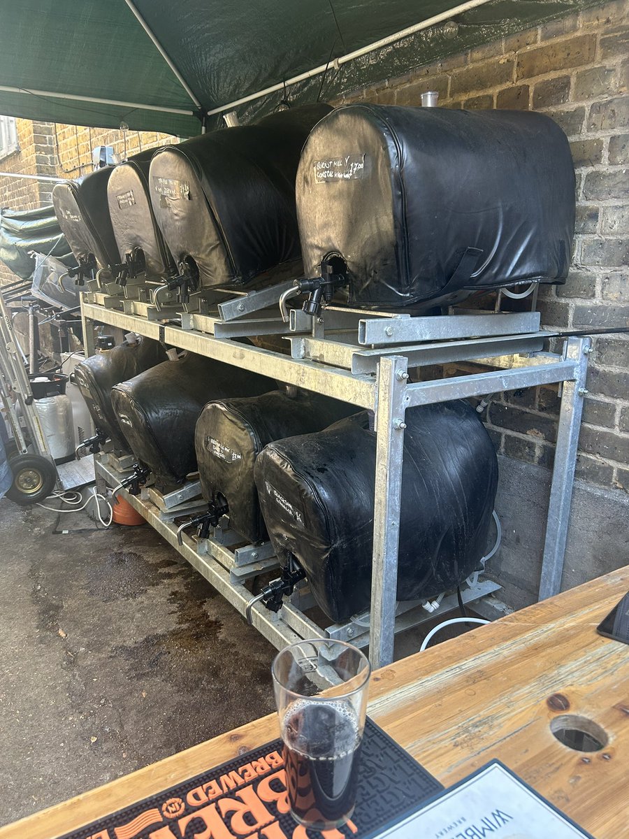PubsSaving's tweet image. Beer festival at The Trafalgar #pub #southwimbledon yesterday! #realale #cask