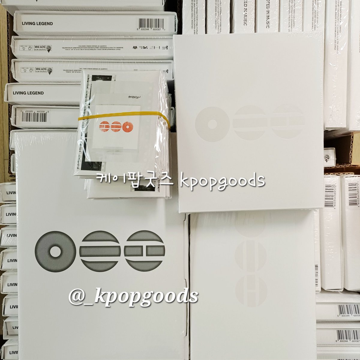 BTS 방탄
unopened ARIRANG Album

sealed album
▪️Korea + Music 2P arirang set 1.8
20세트⬆️ 1.6
▪️+ Living Legend ver. 3P set 3.8
▪️+ Weverse Albums 4P Set 4.5
▪️아리랑 미개봉 앨범 양도

pc poca photocard rm Jin suga J-hope Jimin V JK 코리아 뮤직 리빙레전드 위버스 버전 sell wts