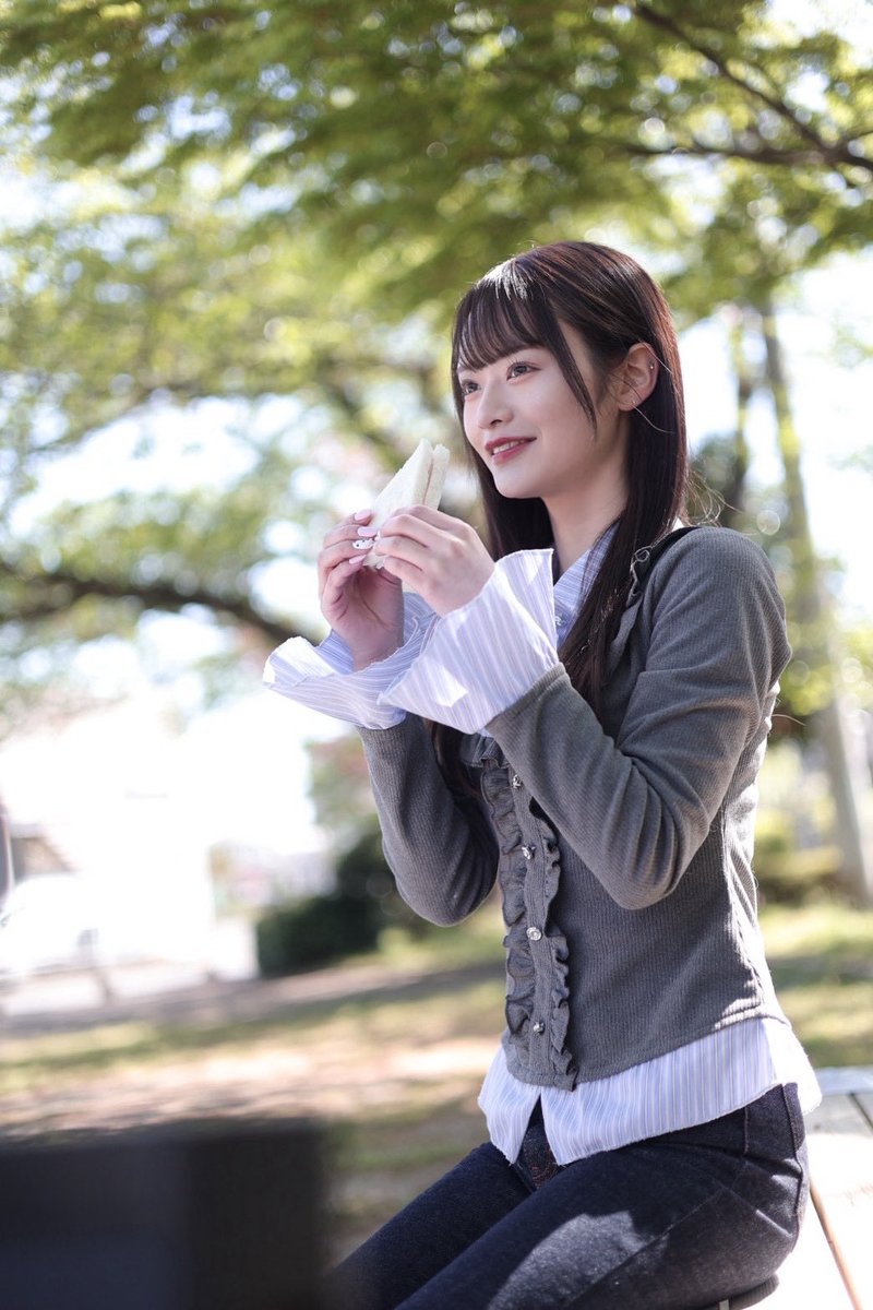 すずきここな tweet media