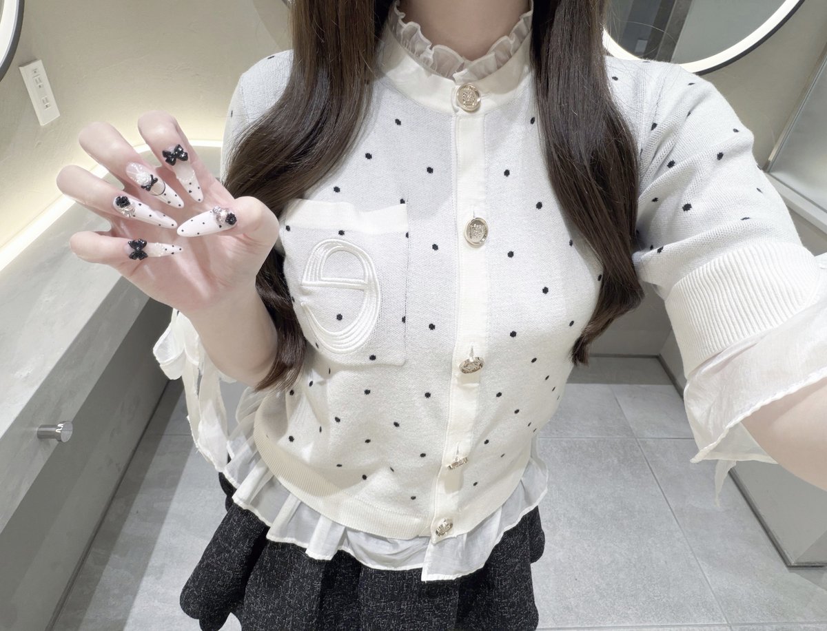 nya3ri's tweet image. ドットブーム🎀🤍 #eimyistoire #gift