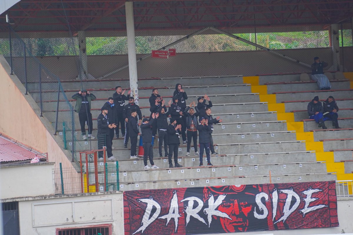 anti6222's tweet photo. Yoktunuz köy kasaba gezerken alayına İSYAN ederken. https://t.co/s6Qi8pmbZ7
