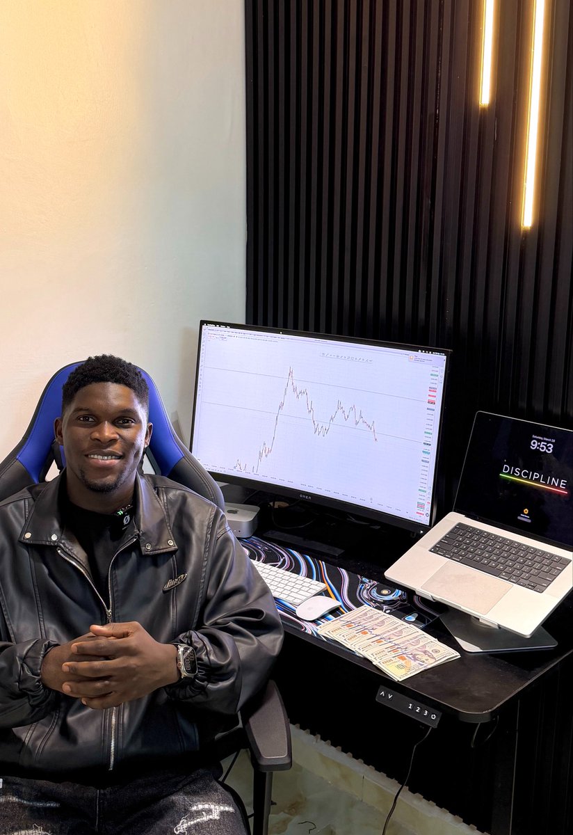 Mrbluemax tweet media
