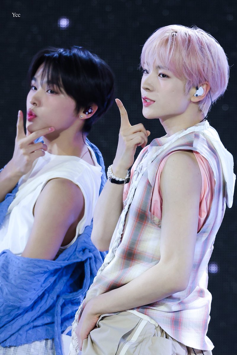 .     쪼코우유                                    딸기우유