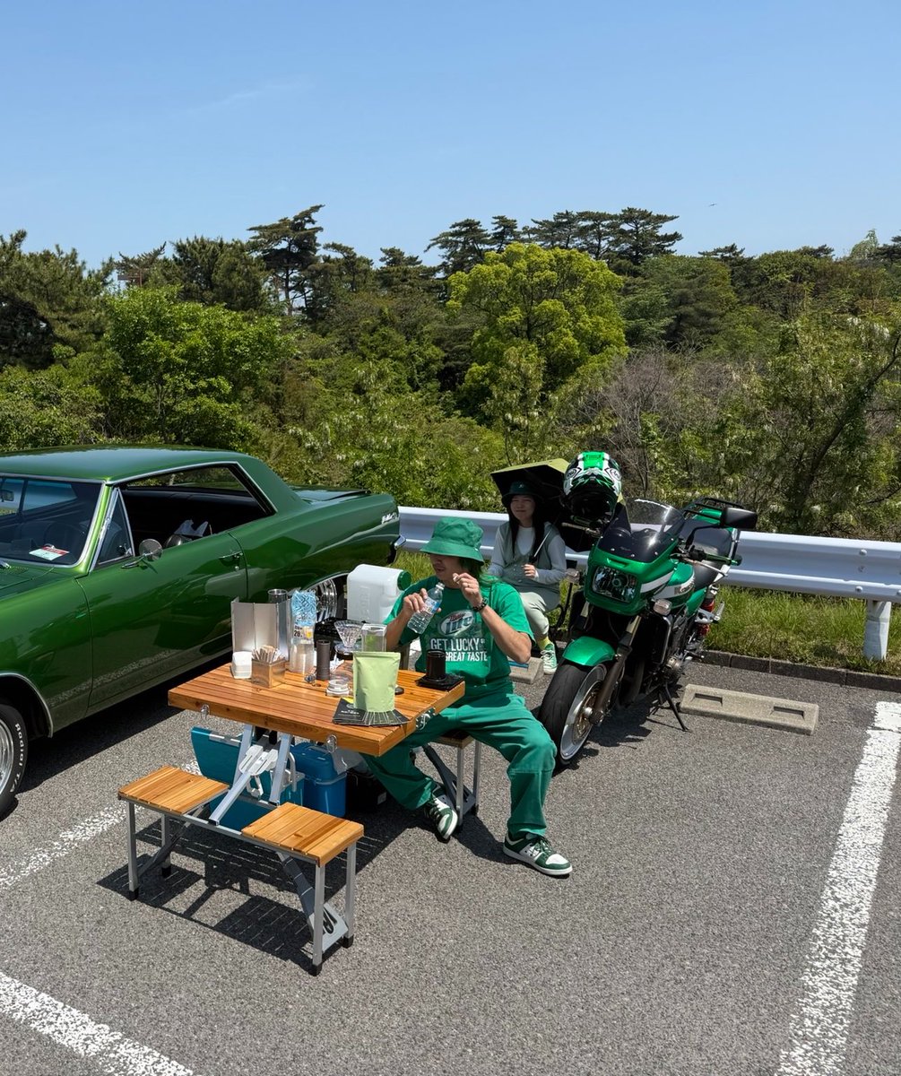 s15zephyr750's tweet photo. 今週末はこちらの集まりの片隅で緑珈琲やりまーす･:*+.\(( °ω° ))/.:+
緑の人が目印です（笑） https://t.co/AMPojyWGYP