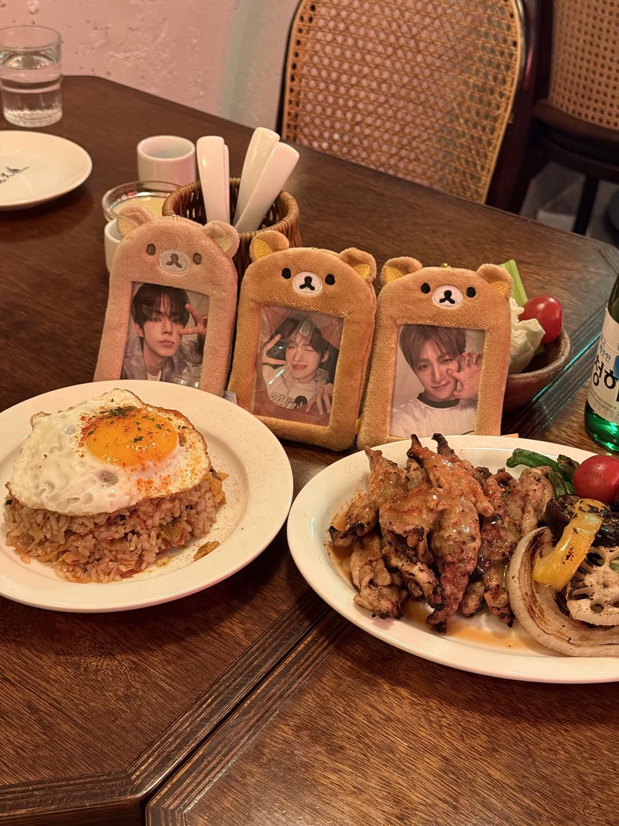 코미ᰔ tweet media