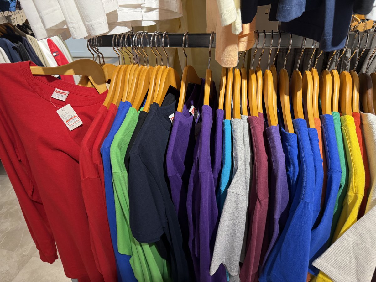 しゅー(靴/服/アクセ/本/映画) tweet media