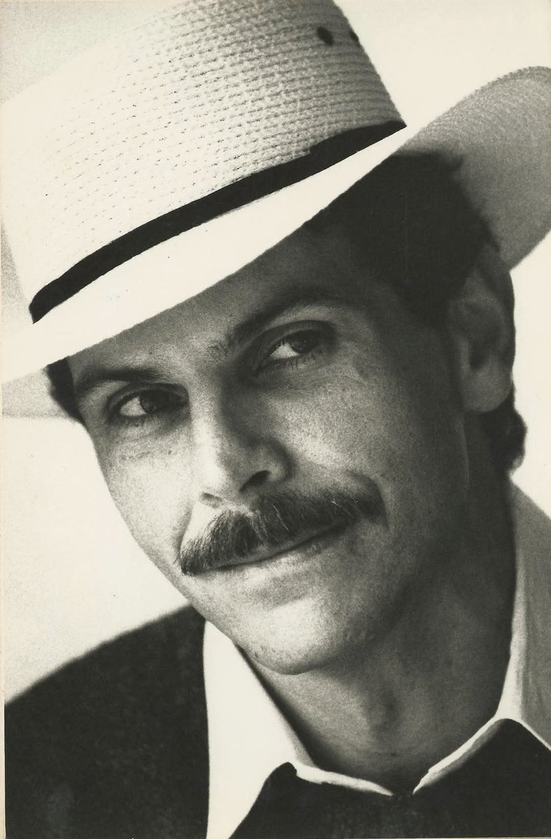 «Ofrecemos algo elemental, simple y sencillo, que la vida no sea asesinada en primavera».

#CarlosPizarro