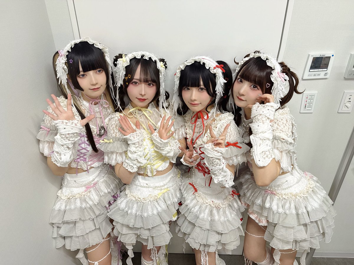 KYURUSHITE's tweet photo. 🏹͙『Kyururin Heavenly』🪽
#きゅるしてホールツアー 福岡公演
ありがとうございました♡
⁡
とっても楽しかったけん、
また会いたか〜💛💜🩷❤️
⁡
5/2(土)3(日)📍幕張イベントホール
🎫一般発売受付中❣️
どなた様もぜひお越しください♡
🔗https://t.co/NPvvgJZXrG

#きゅるして https://t.co/h6dgArHOlY