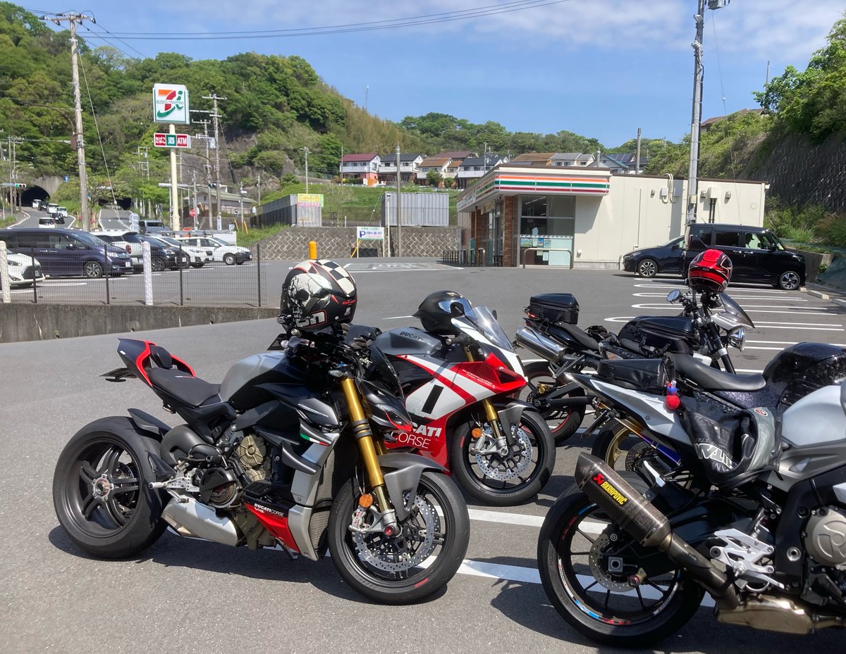 いまい tweet media